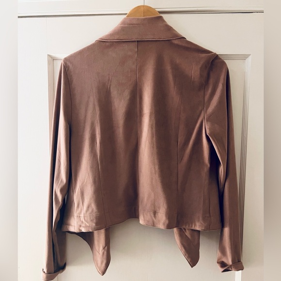 Jacket - Picture 6 of 8